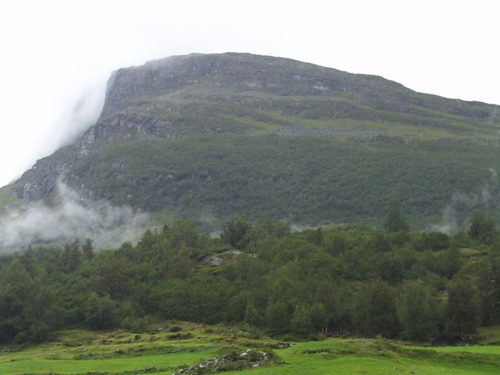 foggy-geiranger